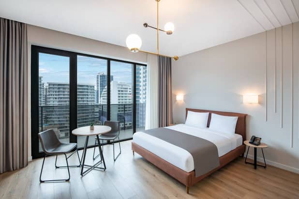 STEPS Batumi Hotel &amp; Suites Galeri